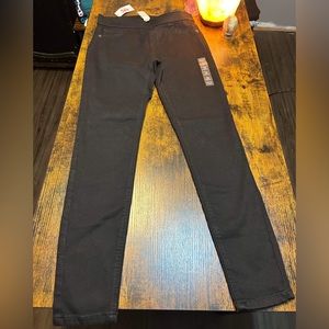 Never worn Black Justice Jean Leggings Mid Rise.